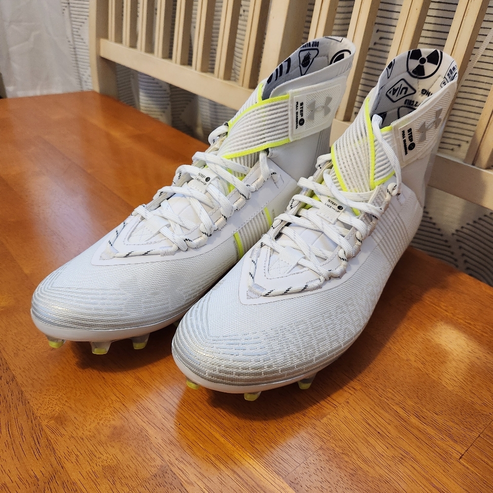 Under Armour Highlight MC Football Cleats New Size 12